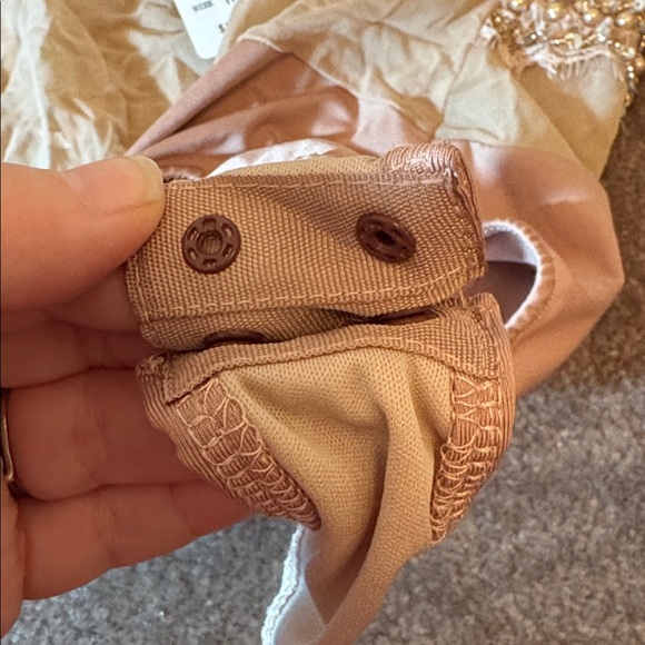 Windsor Twisted Angel embroidered lace sequins beads pearls sheer bodysuit - Picture 6 of 7